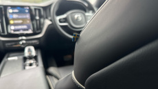 Volvo XC60 2.0 B4D Plus Dark 5dr AWD Geartronic Diesel Estate